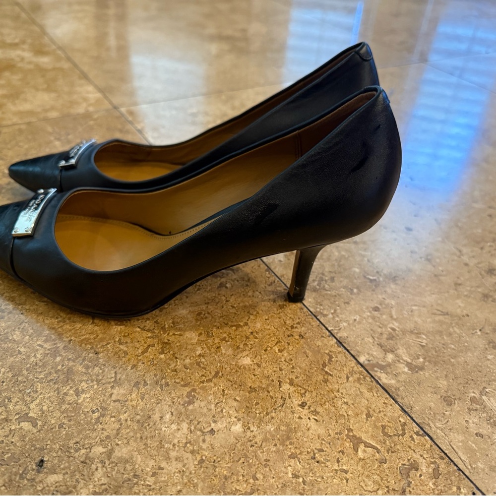 Coach Black Pointed-Toe Heels with Glossy Finish - Picture 3 of 5